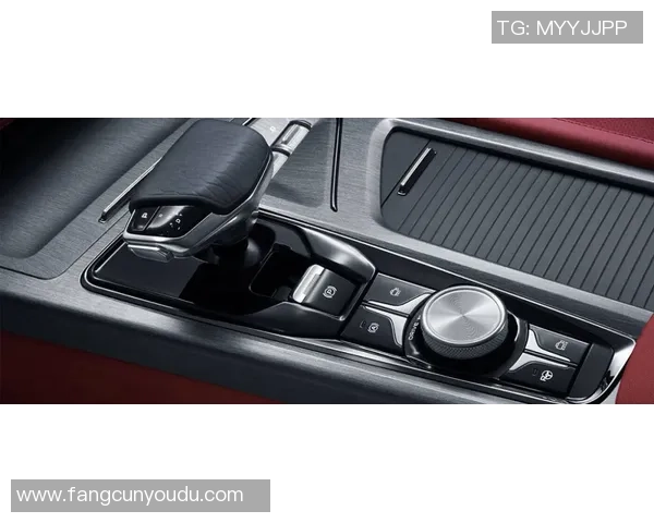 如何绘制精美的足球明星专属球鞋让作品更具吸引力