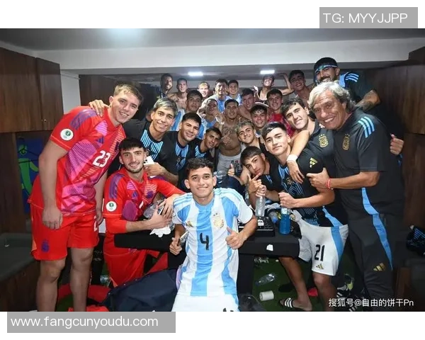 巴西足球球星交换球衣背后的故事与文化意义解析 巴西足球球星交换球衣背后的故事与文化意义解析